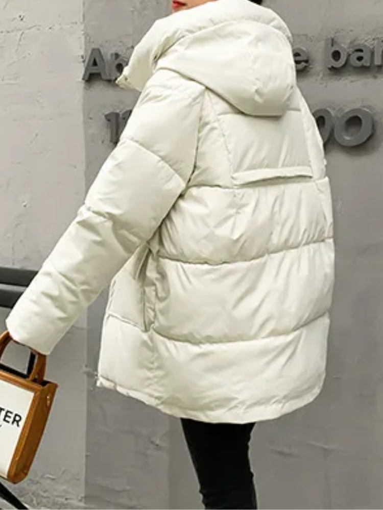 Chillore | Warm Winterjacke für Damen mit Kapuze, Wattierung und praktischen Taschen – Ideal für kalte Tage