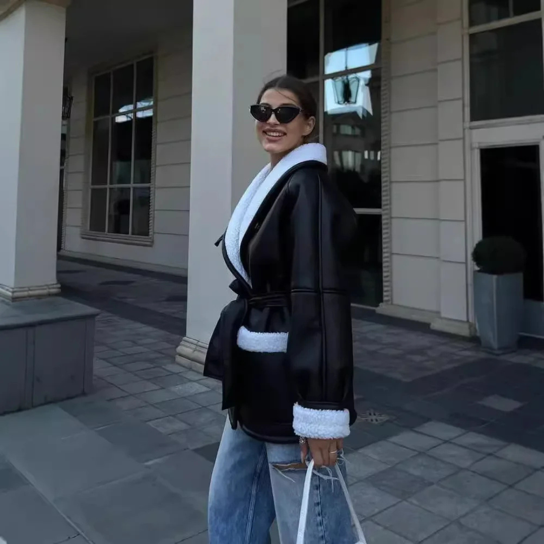 Petaline | Stilvolle und Elegante Damenjacke