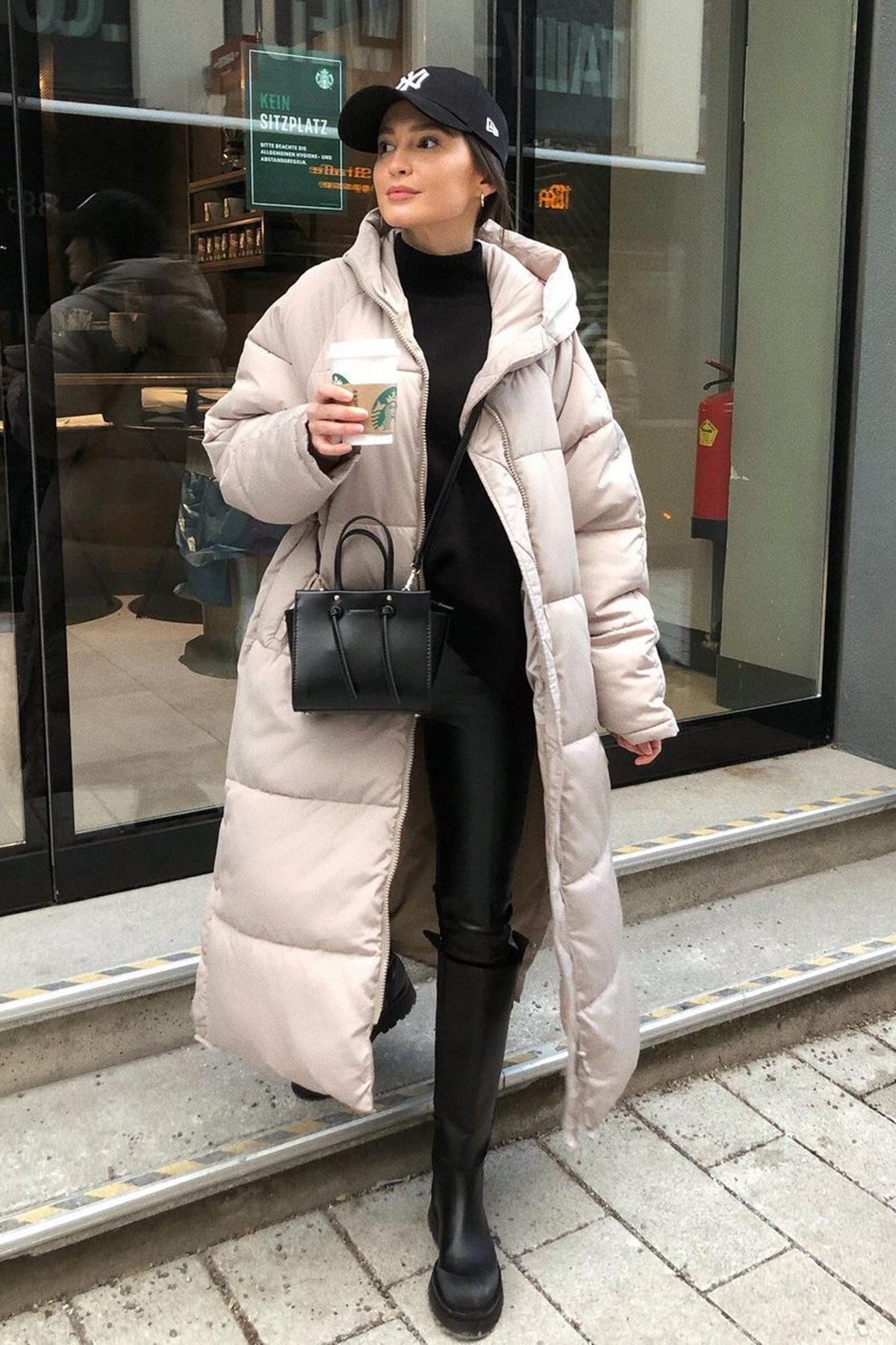 Fuzzify | Langer Puffer-Wintermantel mit elegantem Design