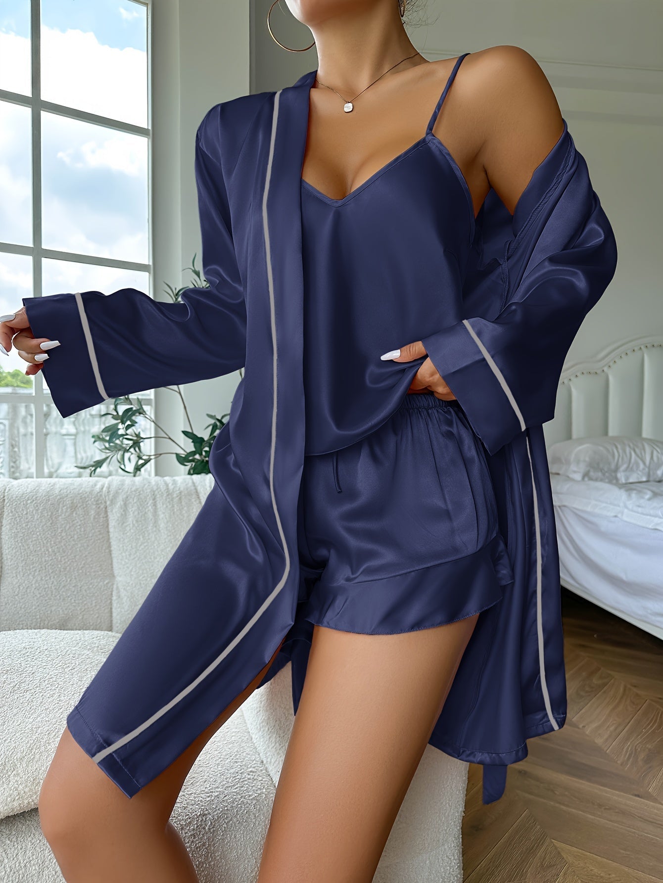 Luxura | Elegantes und Bequemes Damen-Satin-Pyjama-Set