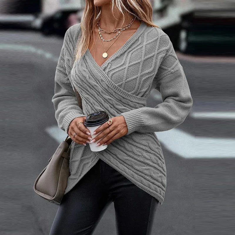 Elara | Damen Asymmetrischer V-Ausschnitt Wickelstrickpullover – Perfekt für Gemütliche Wintertage
