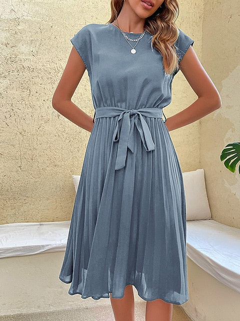 Cozyfy | Lässiges, kurzärmeliges Minikleid mit Plisseedetails für den Sommer