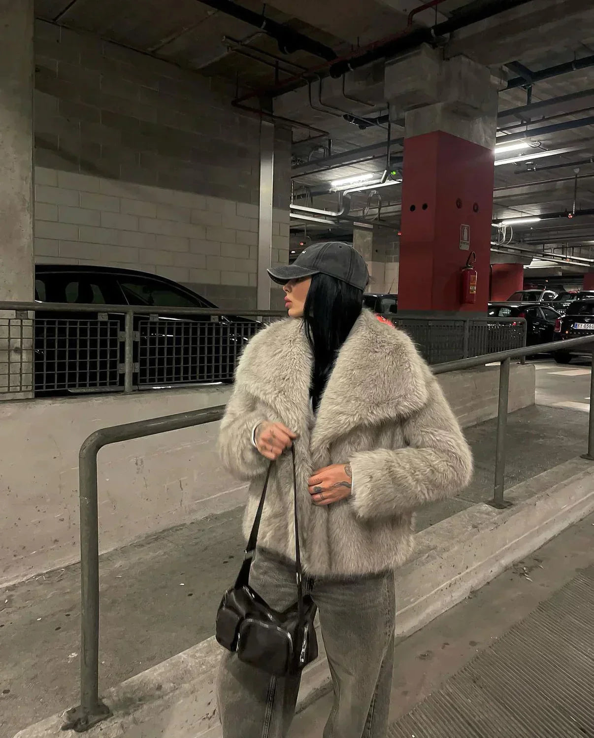 Lavish | Damenpelzmantel mit luxuriösem Flair