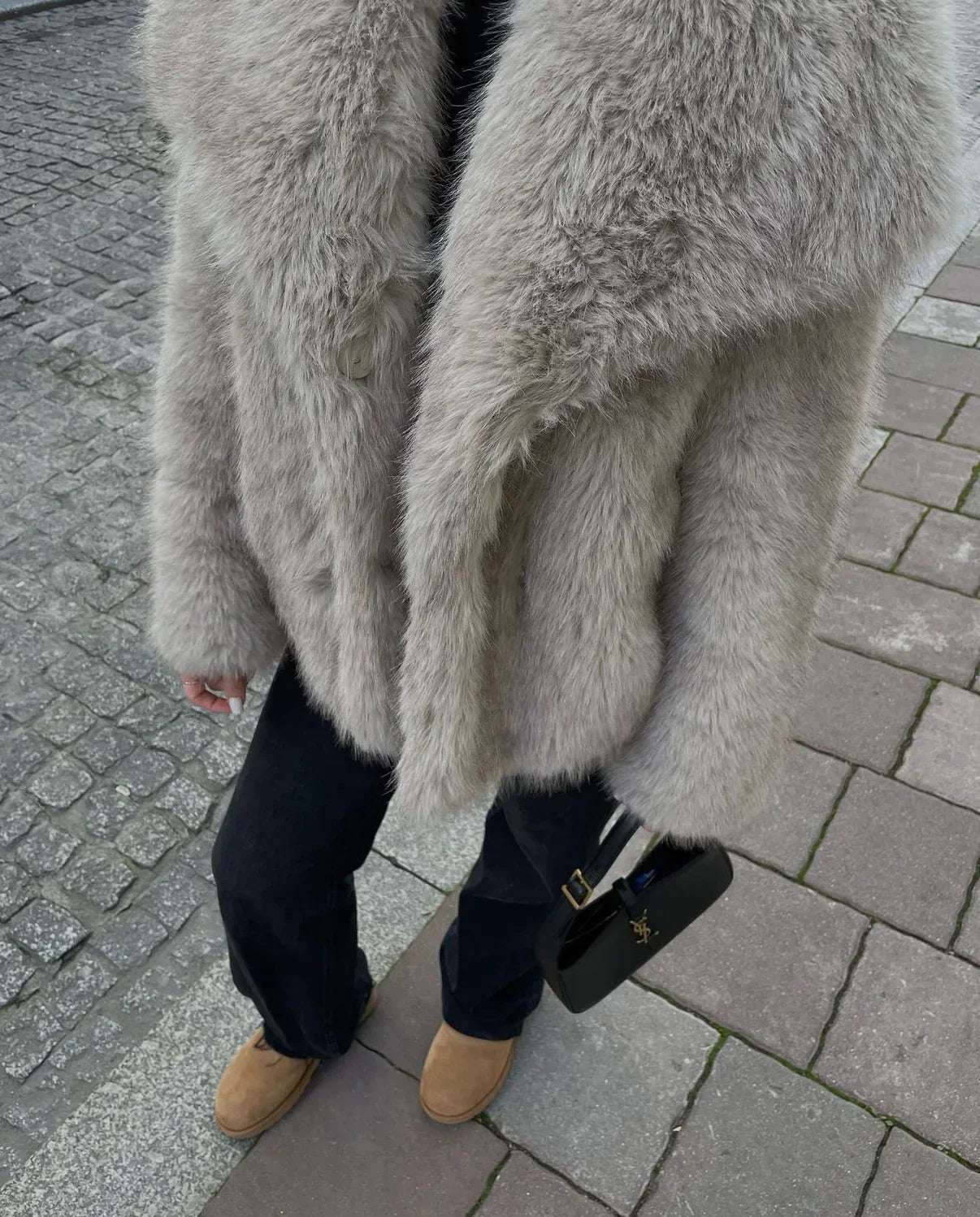 Lavish | Damenpelzmantel mit luxuriösem Flair