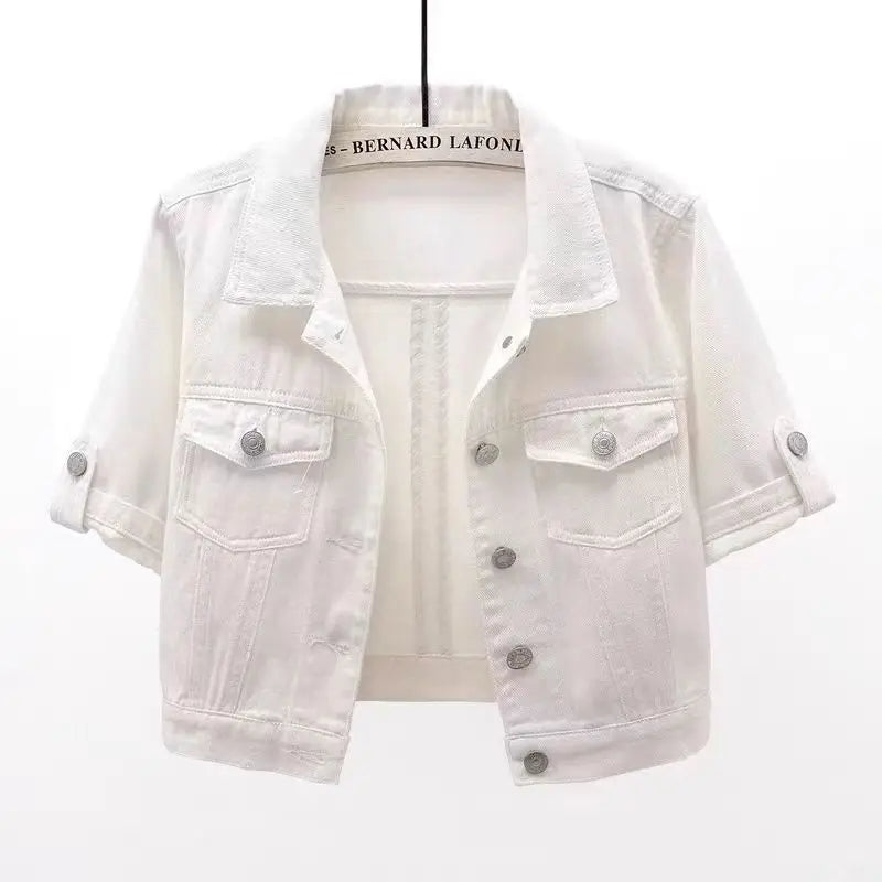 Nola | Einfarbige Jeansjacke mit kurzen Ärmeln