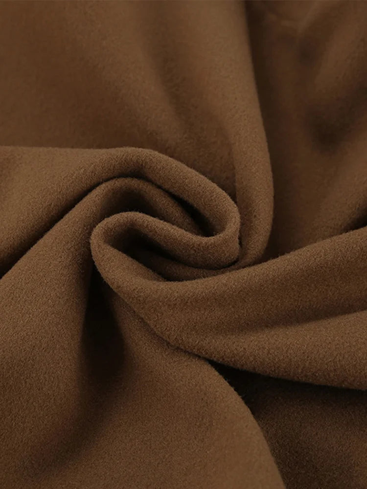 Kharmia | Wollmantel in Übergröße mit Stehkragen und Taschen