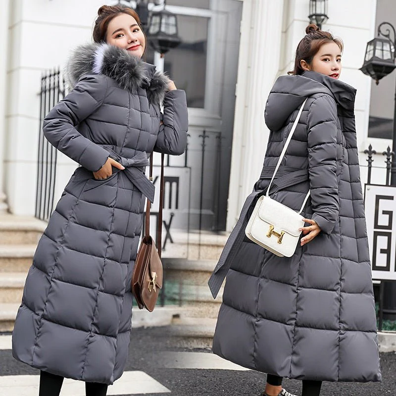 Arcticor | Elegante Damen-Steppjacke mit Kapuze | Langer Wintermantel