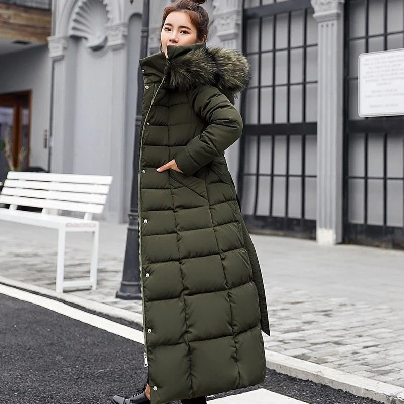 Arcticor | Elegante Damen-Steppjacke mit Kapuze | Langer Wintermantel