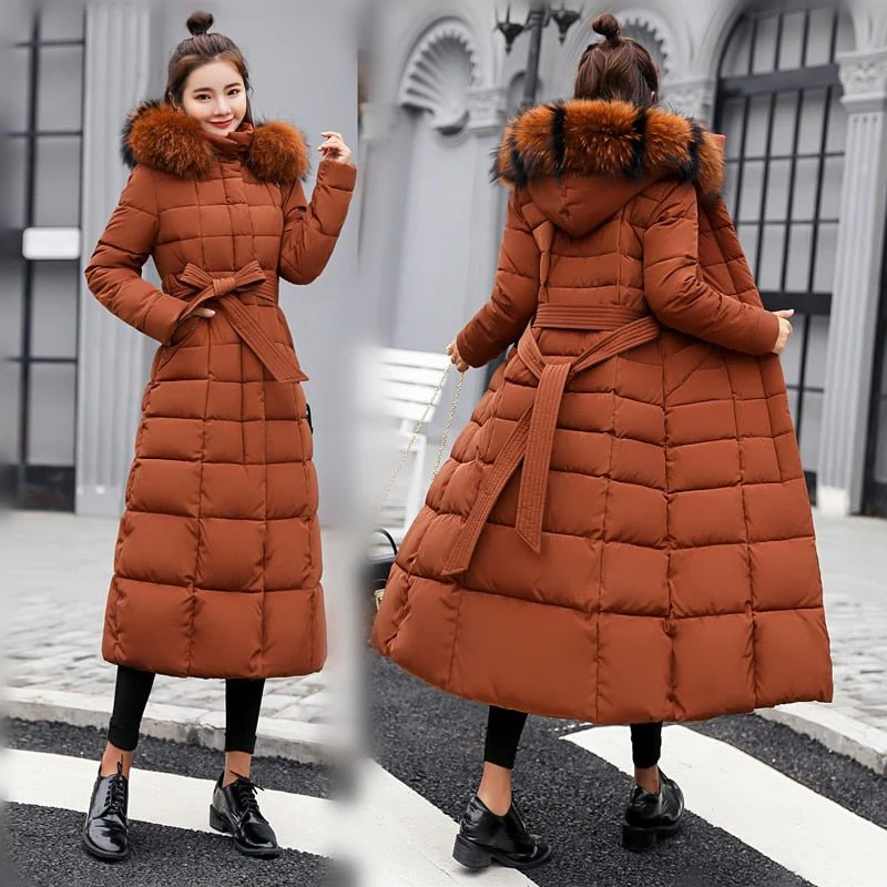 Arcticor | Elegante Damen-Steppjacke mit Kapuze | Langer Wintermantel