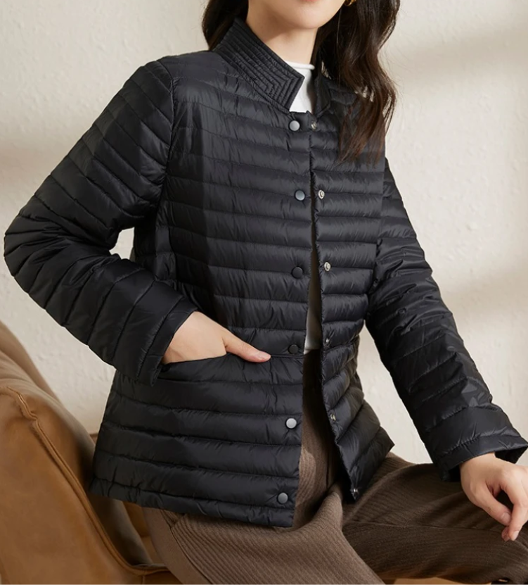 SnugFit | Damen Daunenjacke mit Knöpfen, Rippkragen und Polsterdesign