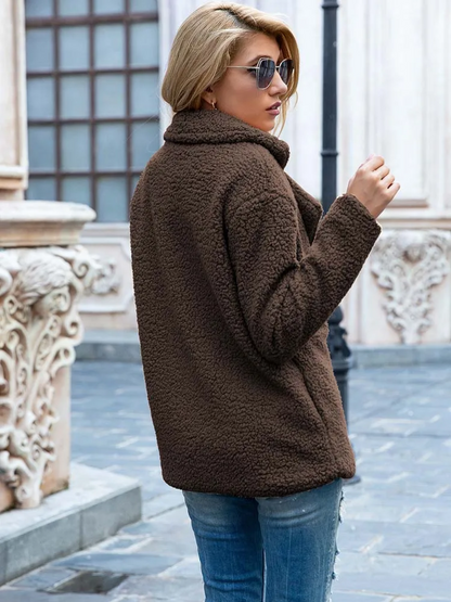 Halira | Damen Stylischer Teddy Plüsch Luxus Fleecemantel mit Taschen