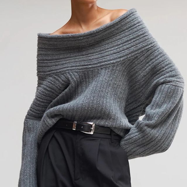 Clara | Damen Strickpullover mit Asymmetrischem Kragen und Rippenmuster – Zeitlos & Gemütlich