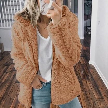 EasyWear | Kuscheliger Teddyfell-Wollmantel mit Kapuze