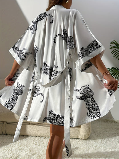 Satyra | Stilvolles Damen-Pyjama-Set mit Leopardenmuster