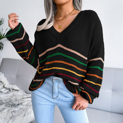 CozyStripe | Weißer kuscheliger gestreifter Pullover im Retrolook