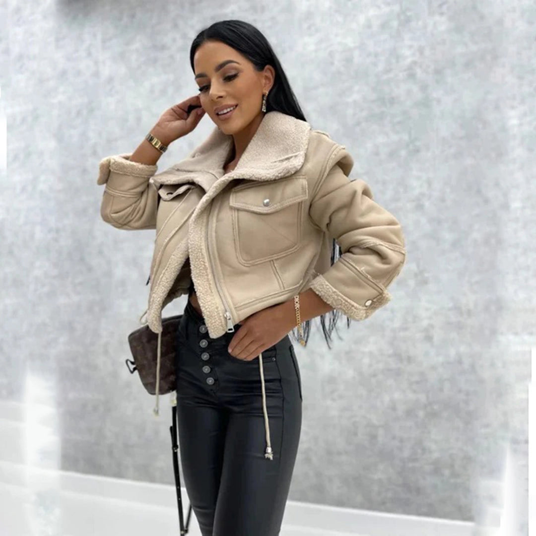 LuxeCrop Damen Beige Shearling Lederjacke - Trendige Wintermode