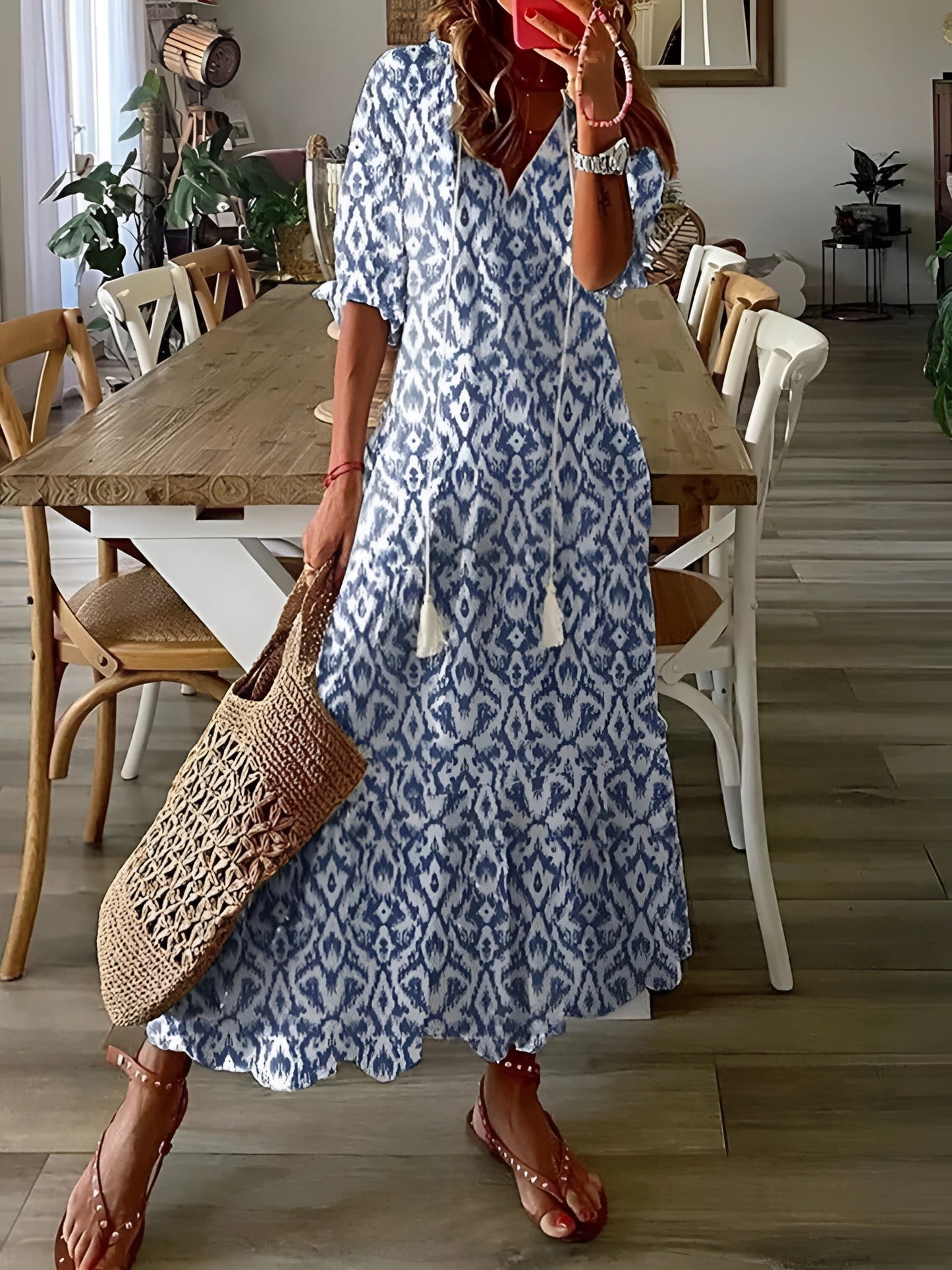 Gracier | Elegantes Midikleid mit V-Ausschnitt und Blumenmuster im Bohème-Stil