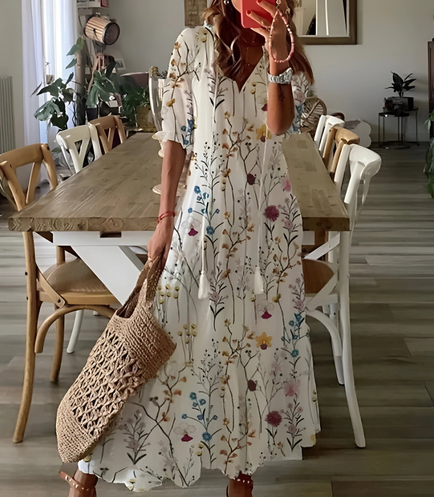 Gracier | Elegantes Midikleid mit V-Ausschnitt und Blumenmuster im Bohème-Stil