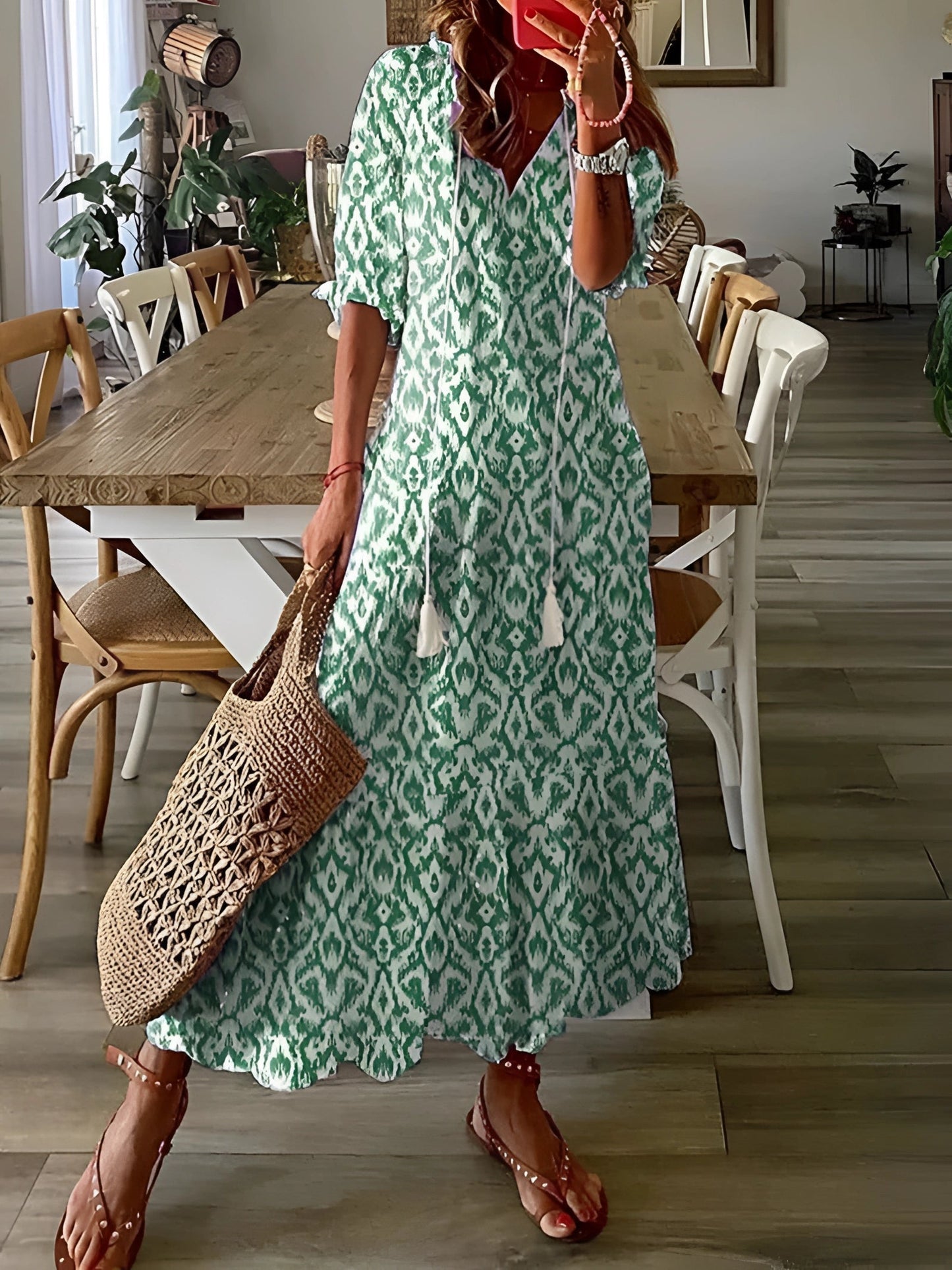Gracier | Elegantes Midikleid mit V-Ausschnitt und Blumenmuster im Bohème-Stil