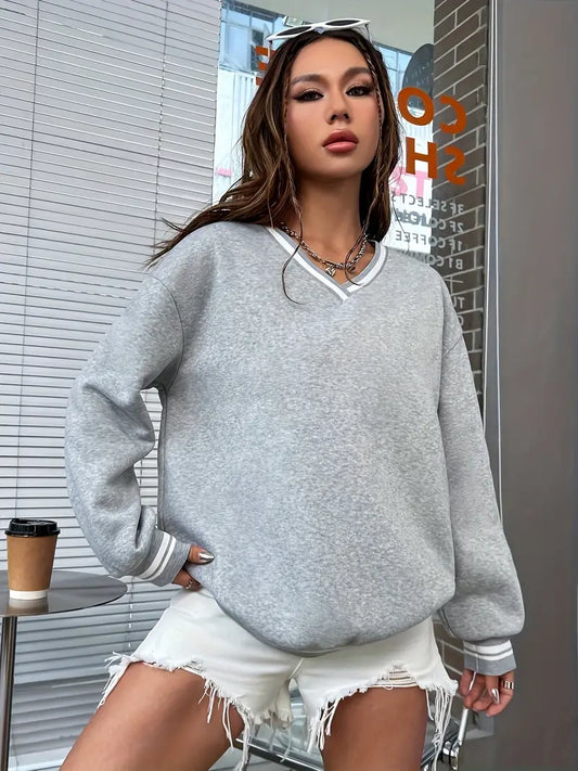 Glacelle | Grauer V-Ausschnitt Pullover für Damen mit Kontrastdetails – Bequemer, lockerer Strick