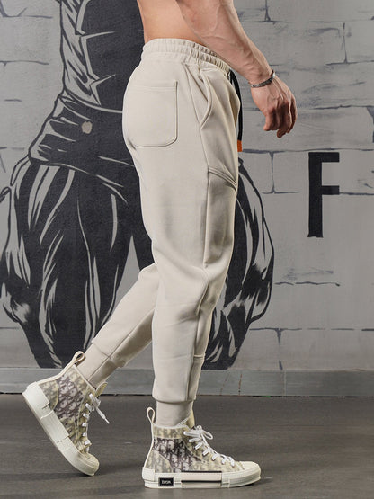 Frosté | Bequeme Herren Jogginghose mit Hohem Bund und Praktischen Seitentaschen